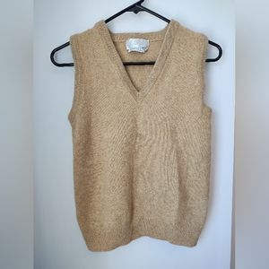 Cozy 100% cashmere v neck vest
